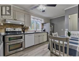 106 Forest Lea Road, Laurentian Valley, ON K8A7B8 Photo 8