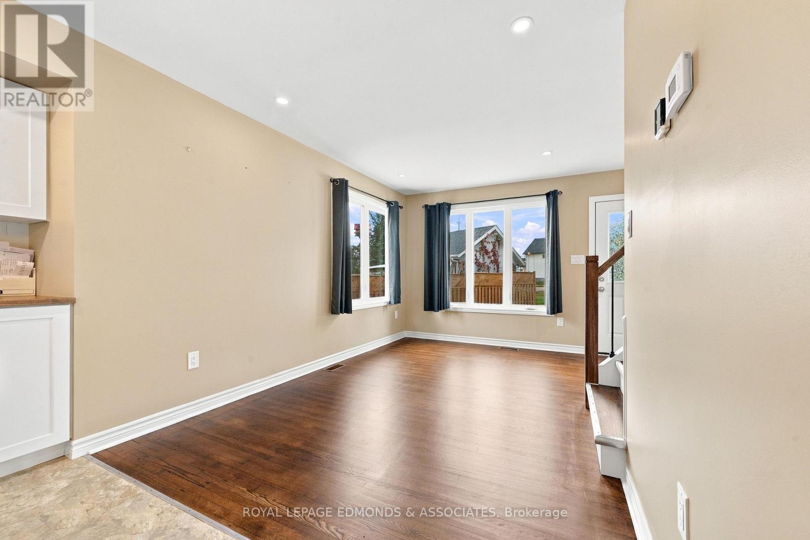 465a Francis Street — photo 19
