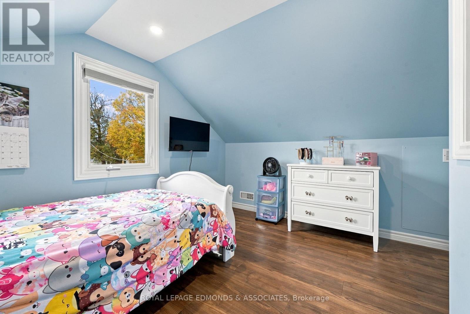 465a Francis Street — photo 27