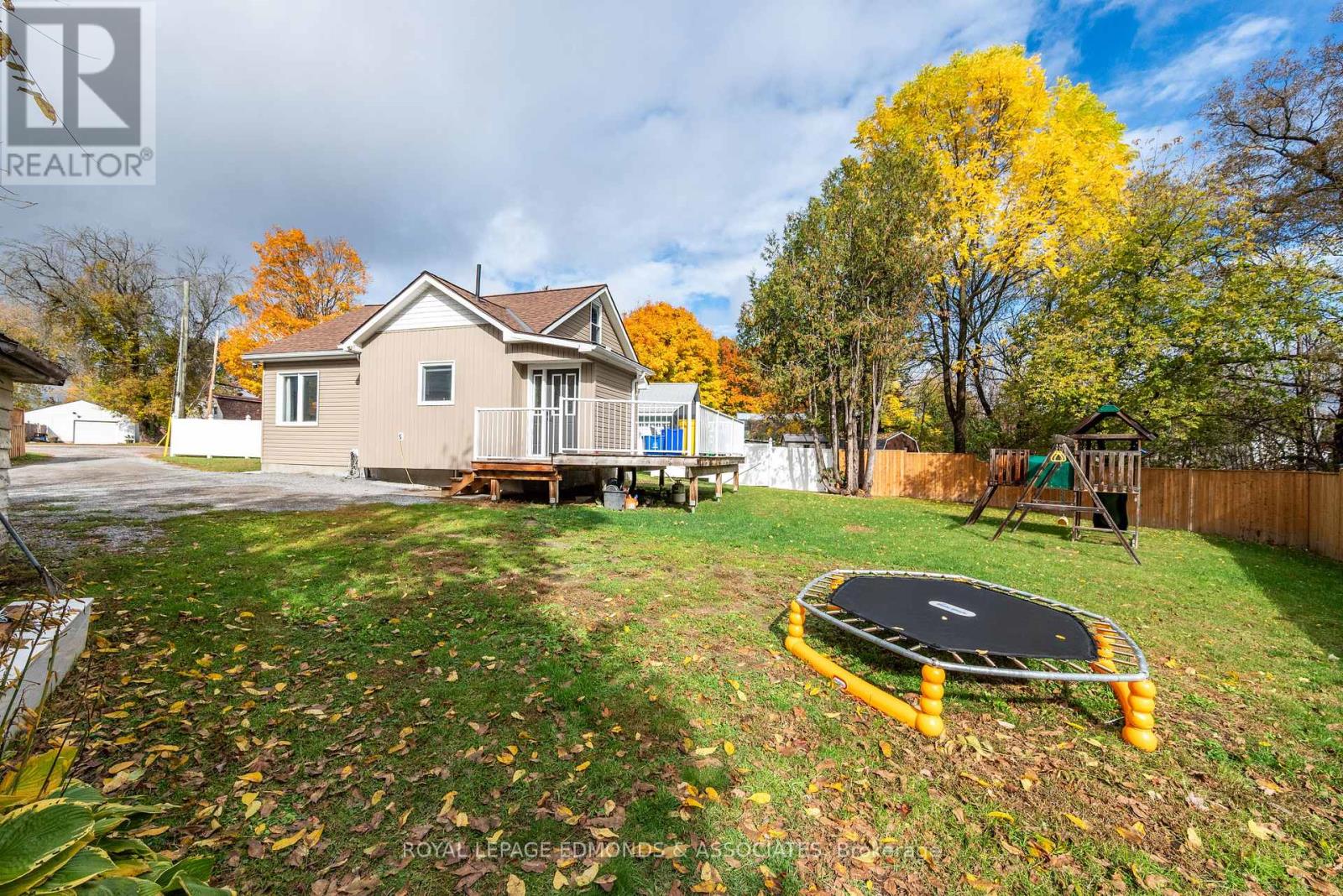 465a Francis Street — photo 42