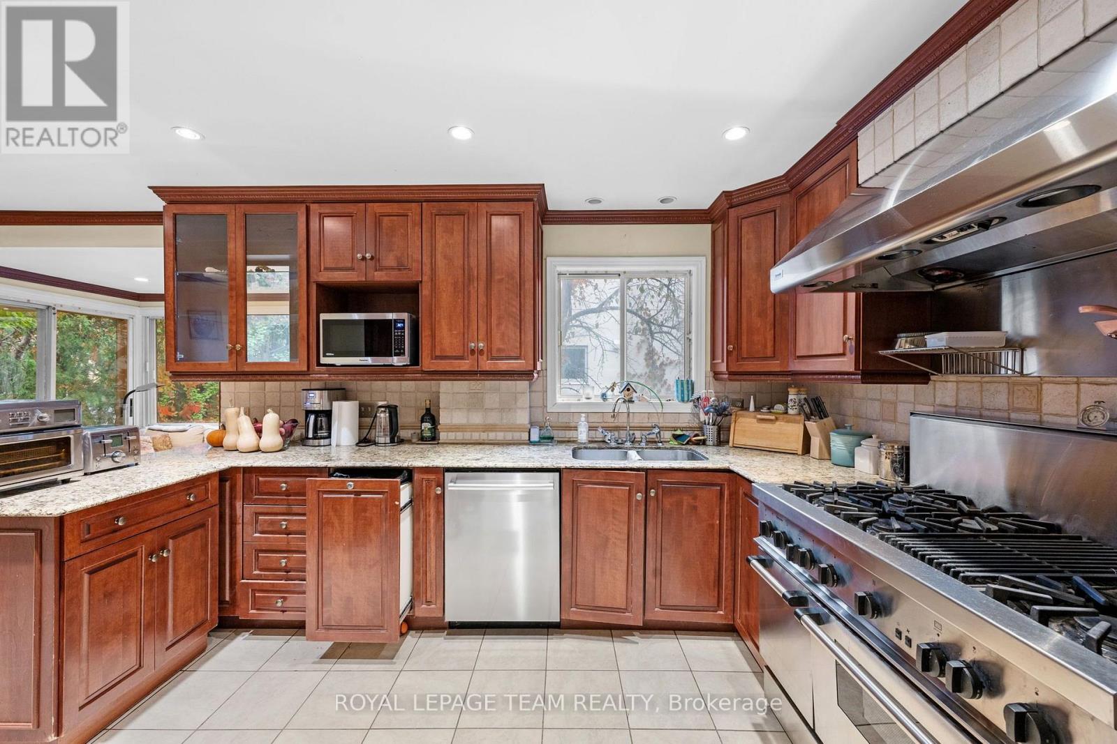 96 Putman Avenue — photo 7