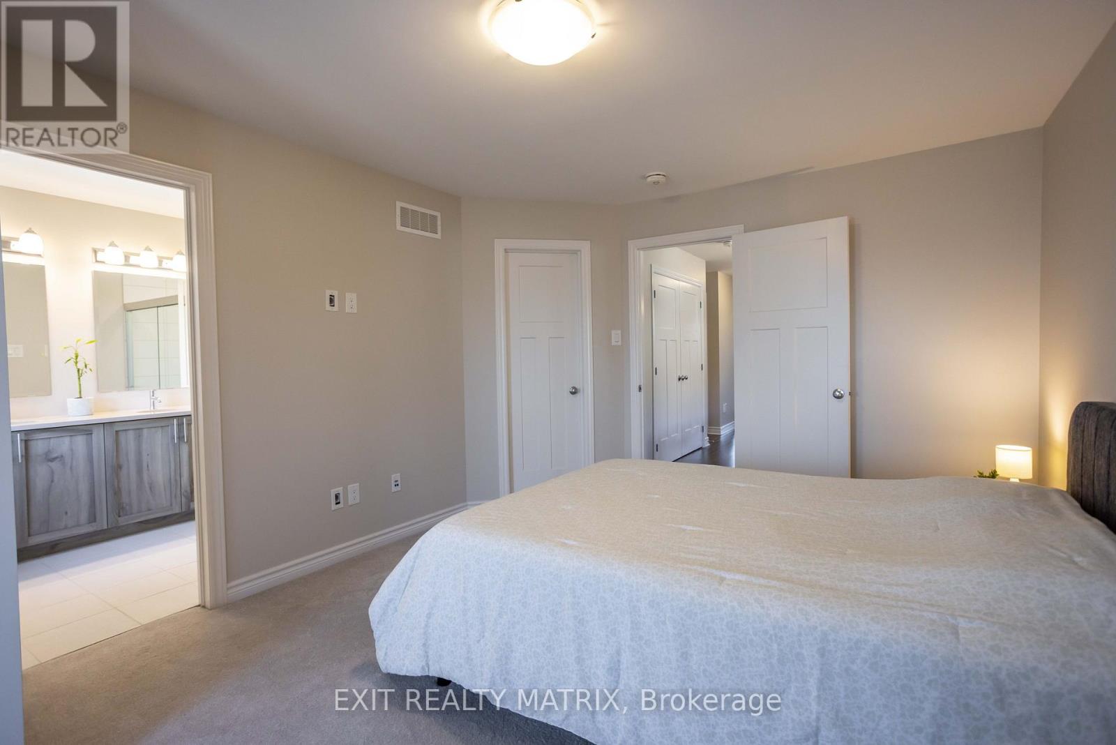 735 Namur Street — photo 19