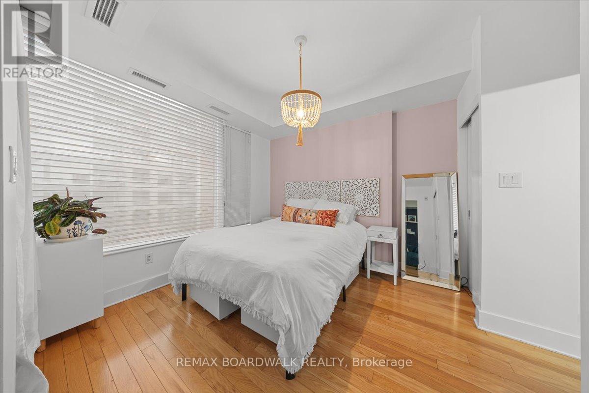 101 Richmond Road — photo 18