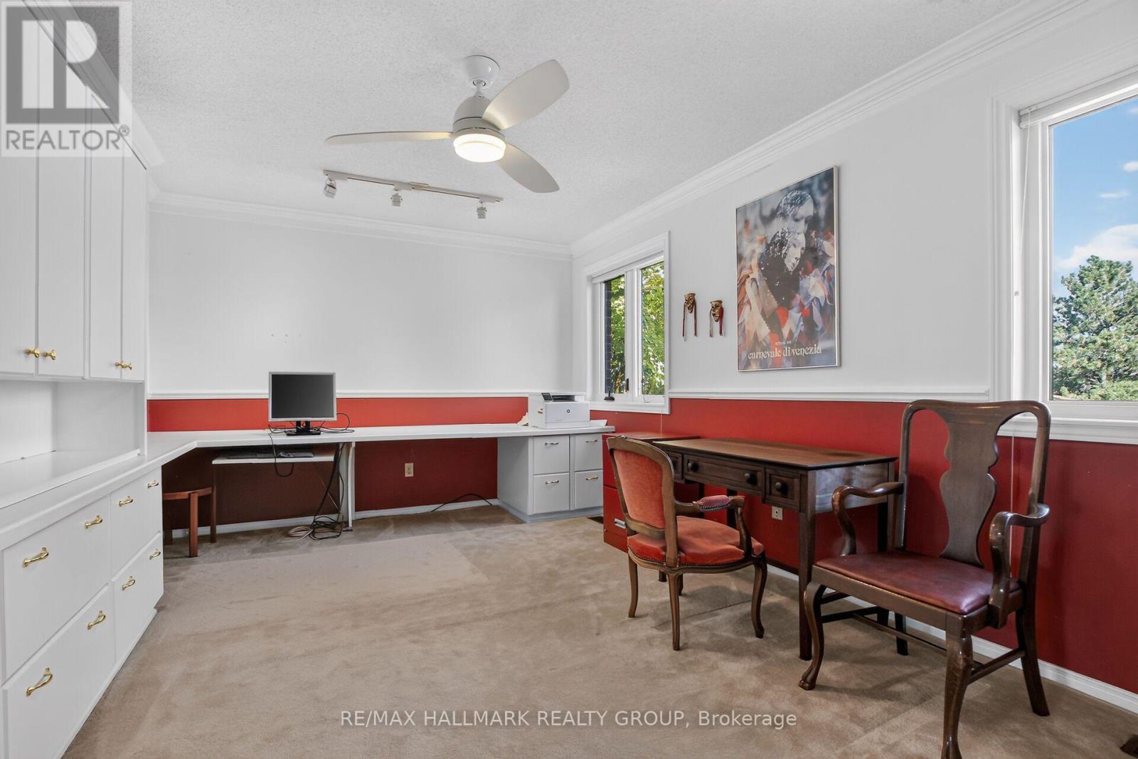 20 Halldorson Crescent — photo 34