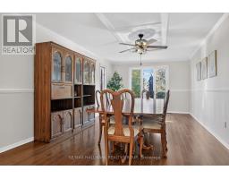 Sunroom - 20 Halldorson Crescent, Ottawa, ON K2K2C7 Photo 9
