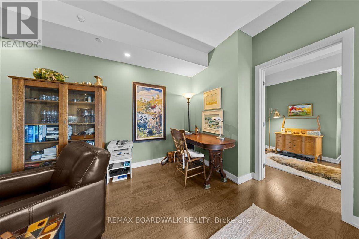 316 Bruyere Street — photo 15