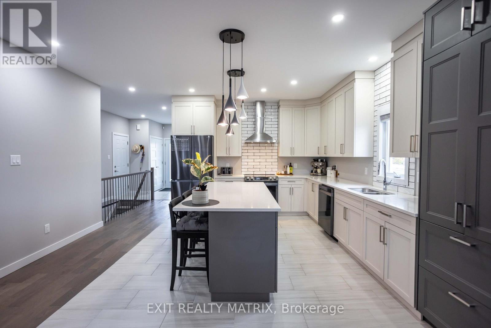 203 Filion Street — photo 12