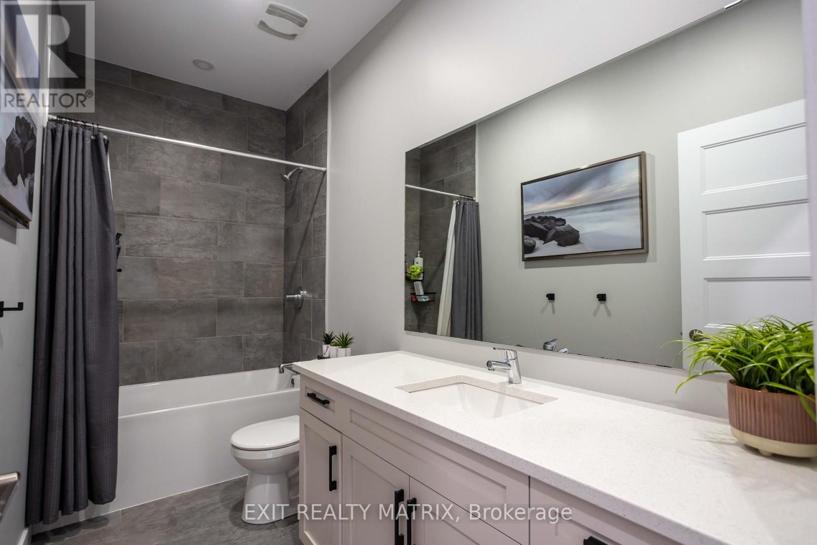 203 Filion Street — photo 28