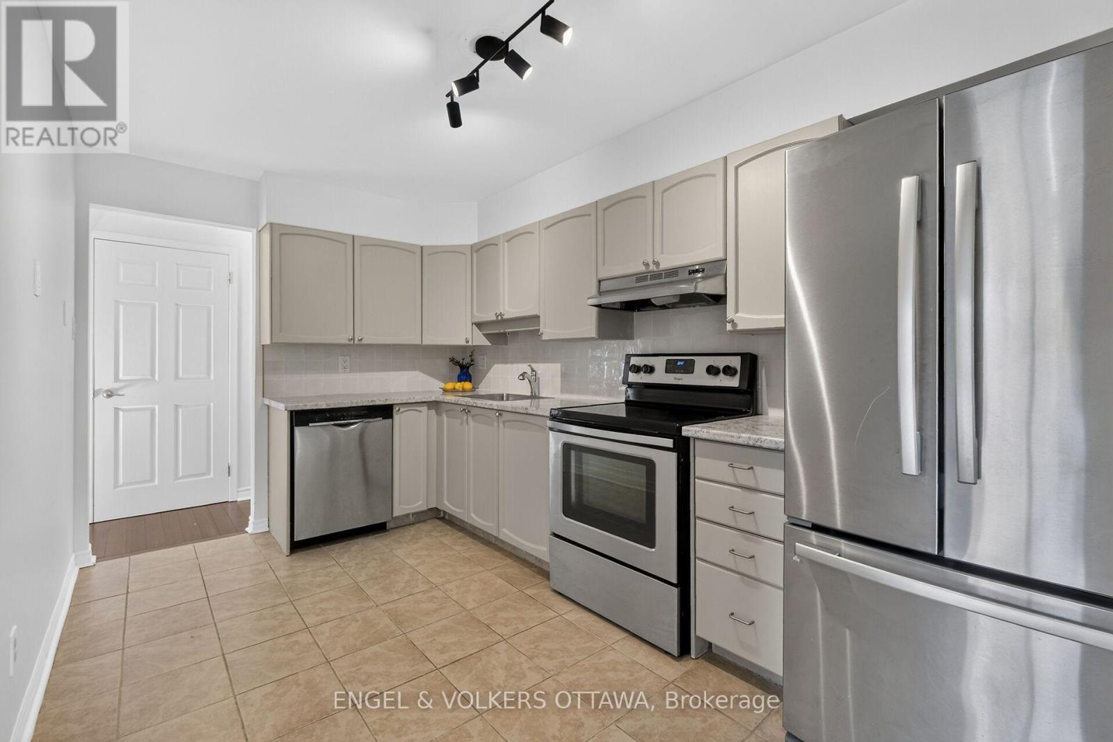 1780 Marsala Crescent — photo 11