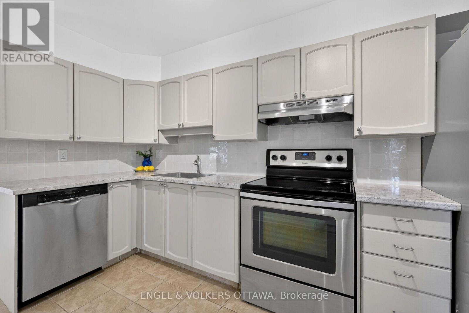 1780 Marsala Crescent — photo 12