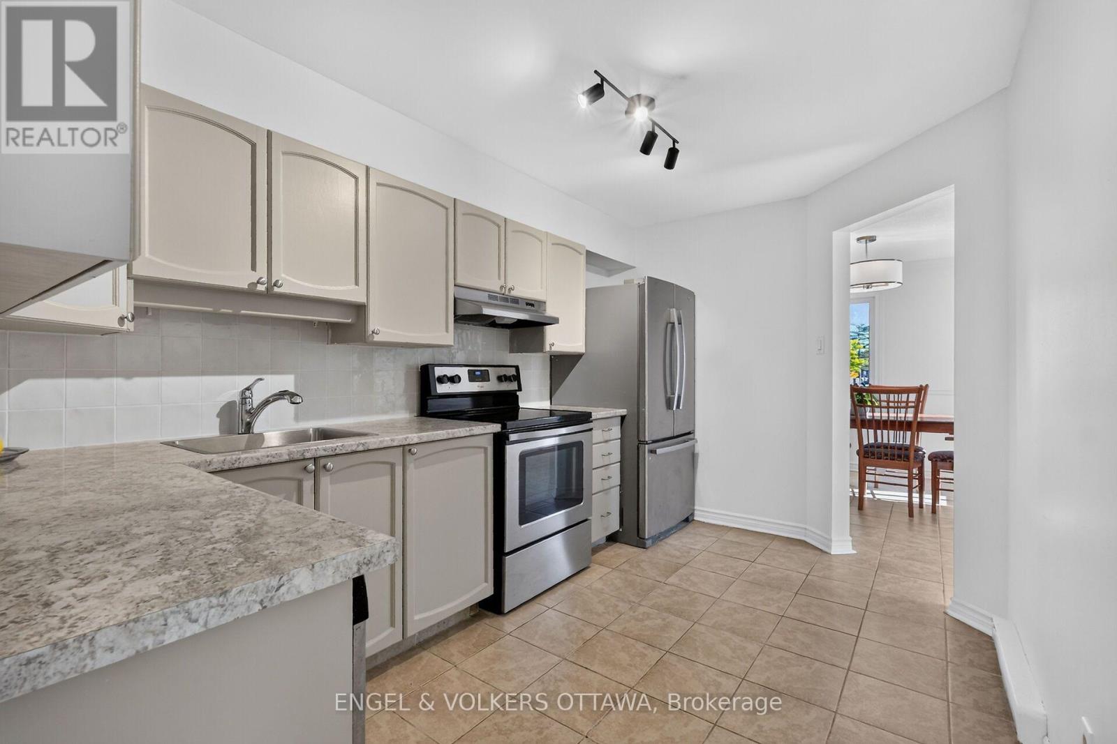1780 Marsala Crescent — photo 13