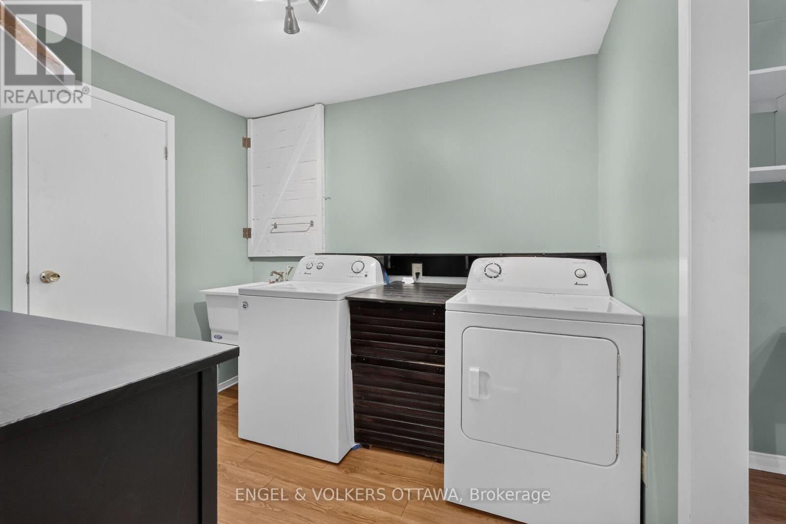 1780 Marsala Crescent — photo 38