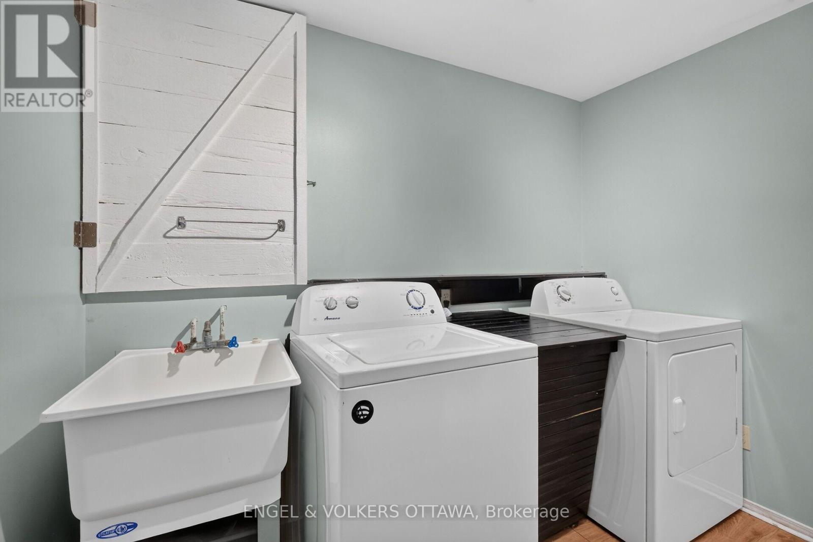 1780 Marsala Crescent — photo 39
