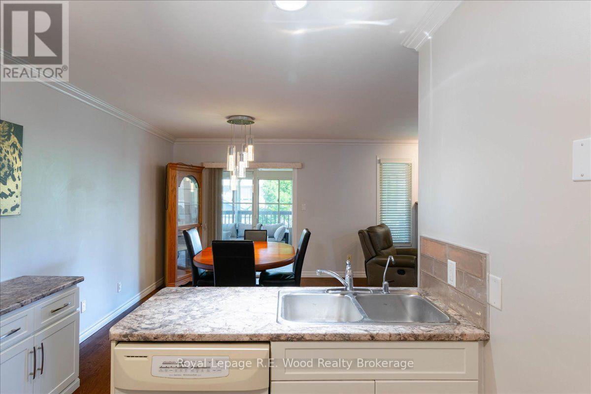 2 ORIOLE CRESCENT - 22