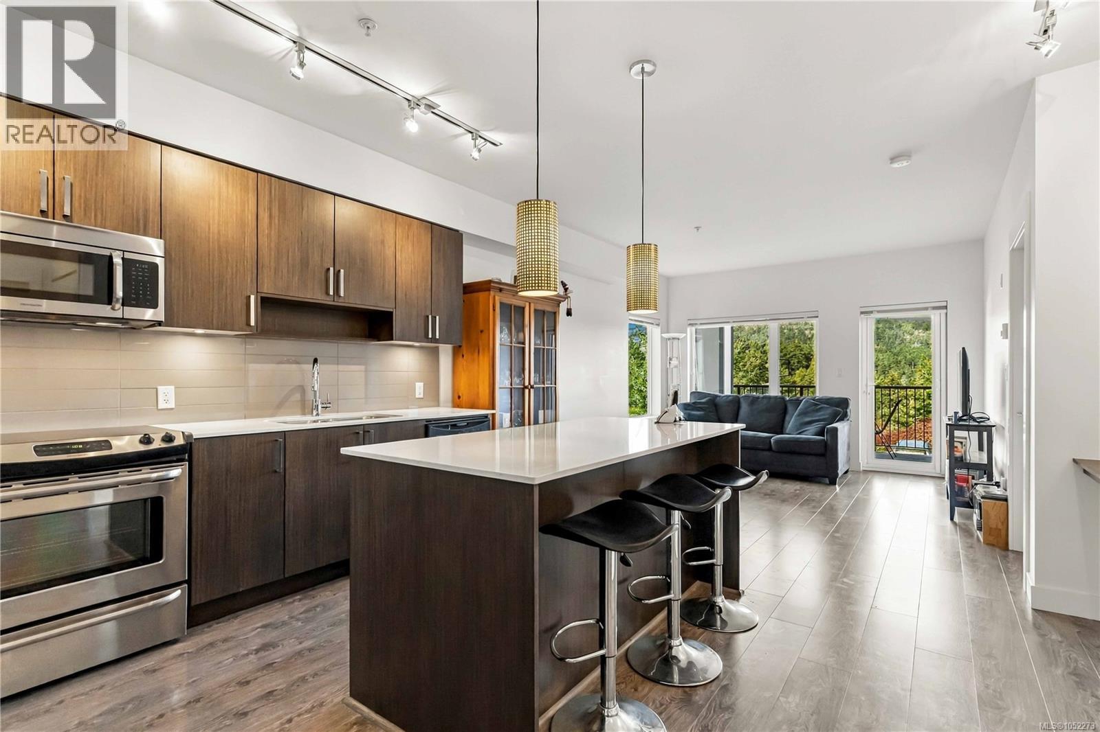 #204 286 Wilfert Rd - 9