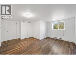 978 Lovat Ave, Saanich, BC V8X1V3 Photo 15
