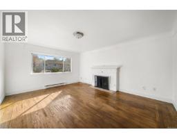 978 Lovat Ave, Saanich, BC V8X1V3 Photo 21
