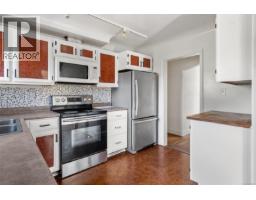 978 Lovat Ave, Saanich, BC V8X1V3 Photo 26