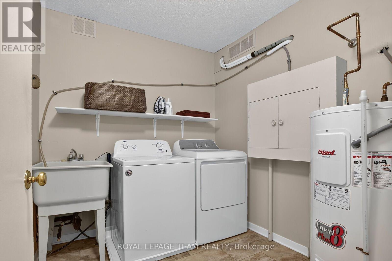 37c Stonehaven Drive — photo 29