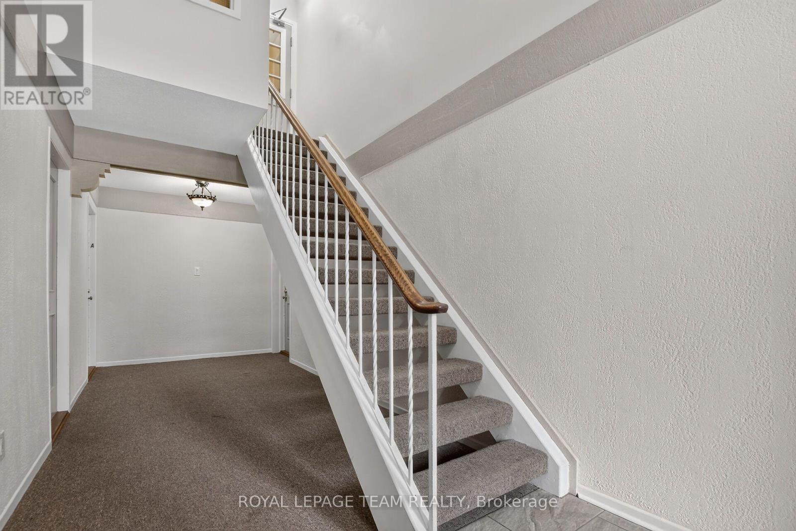 37c Stonehaven Drive — photo 30