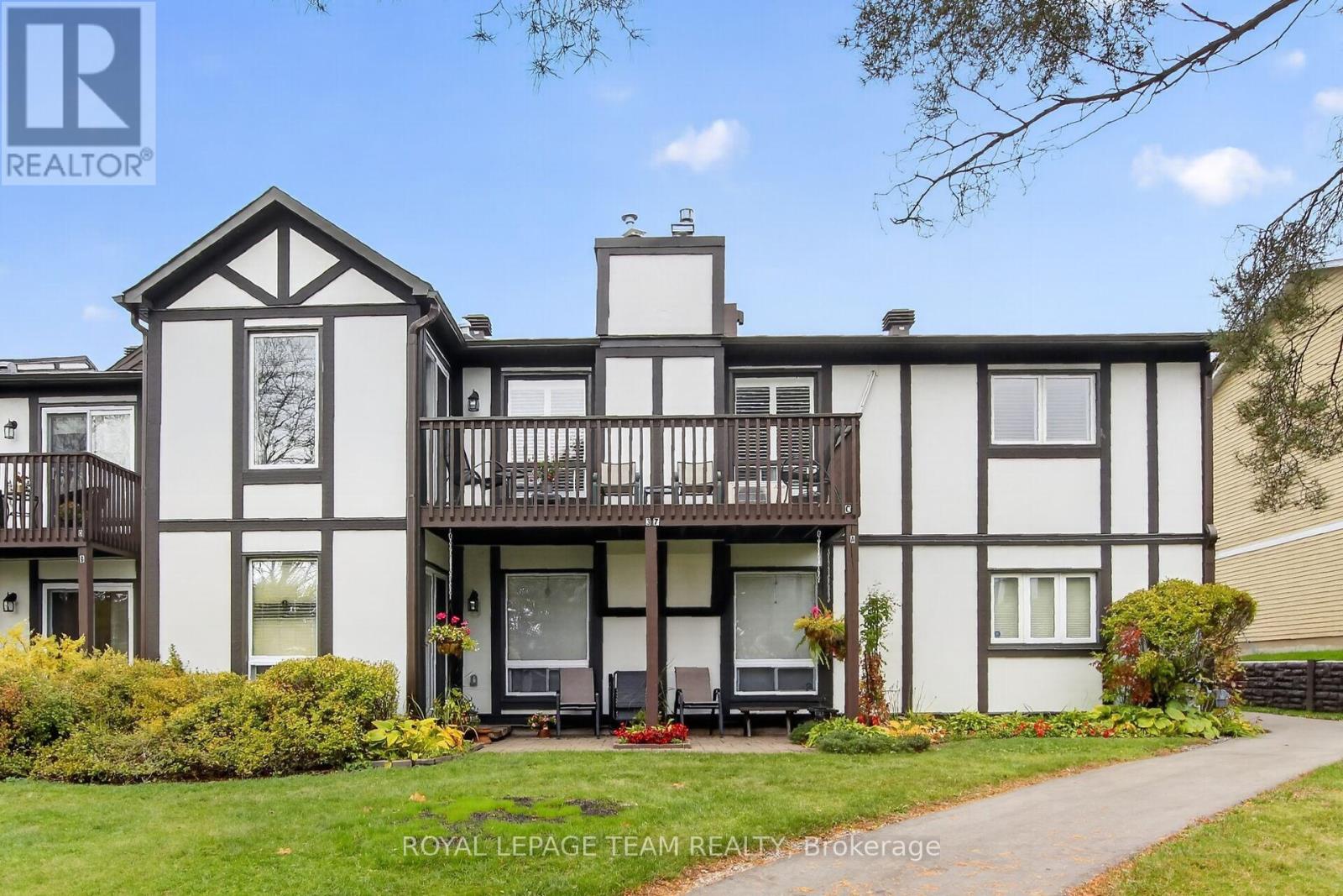 37C STONEHAVEN DRIVE - 33