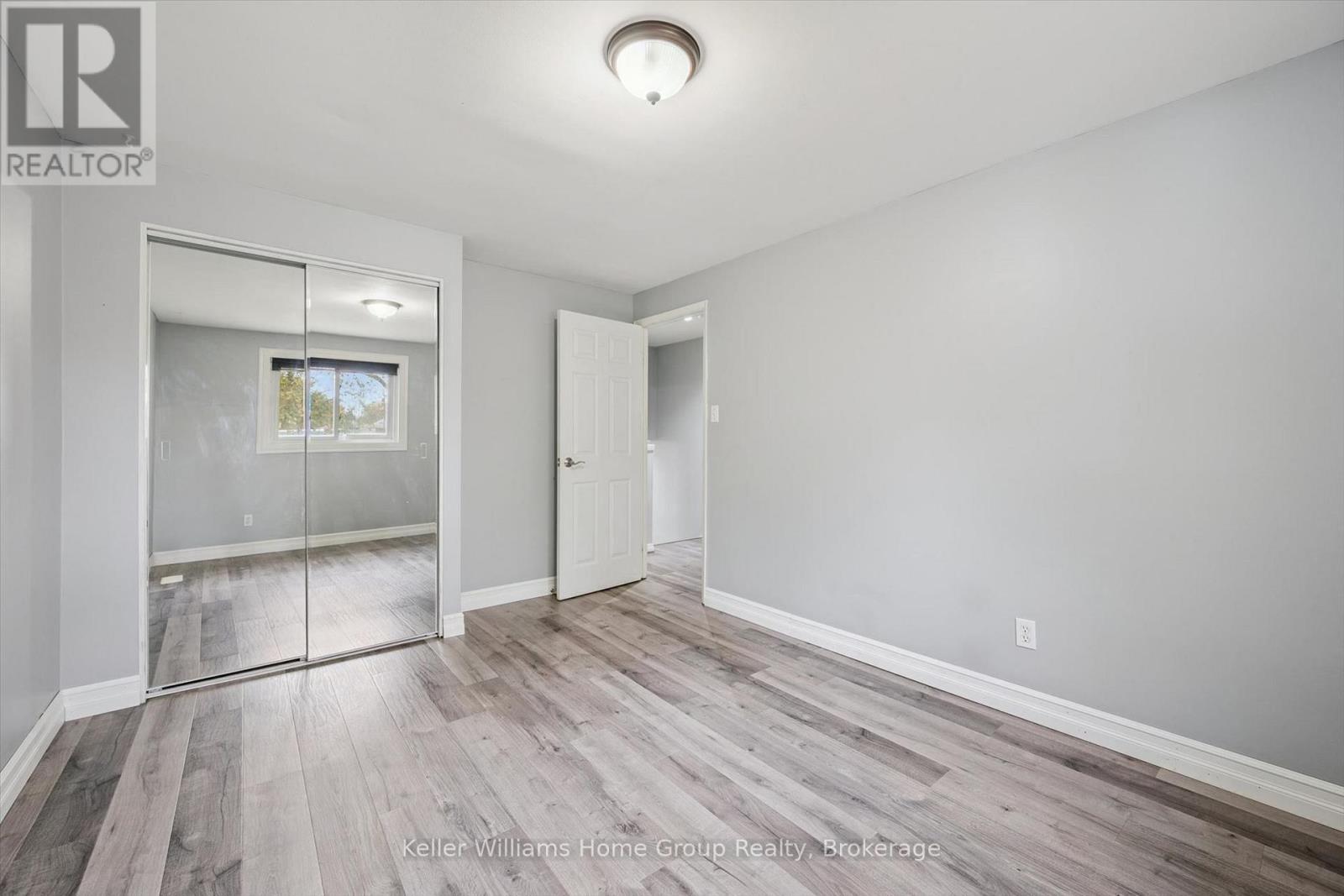 602 College Avenue West — photo 20