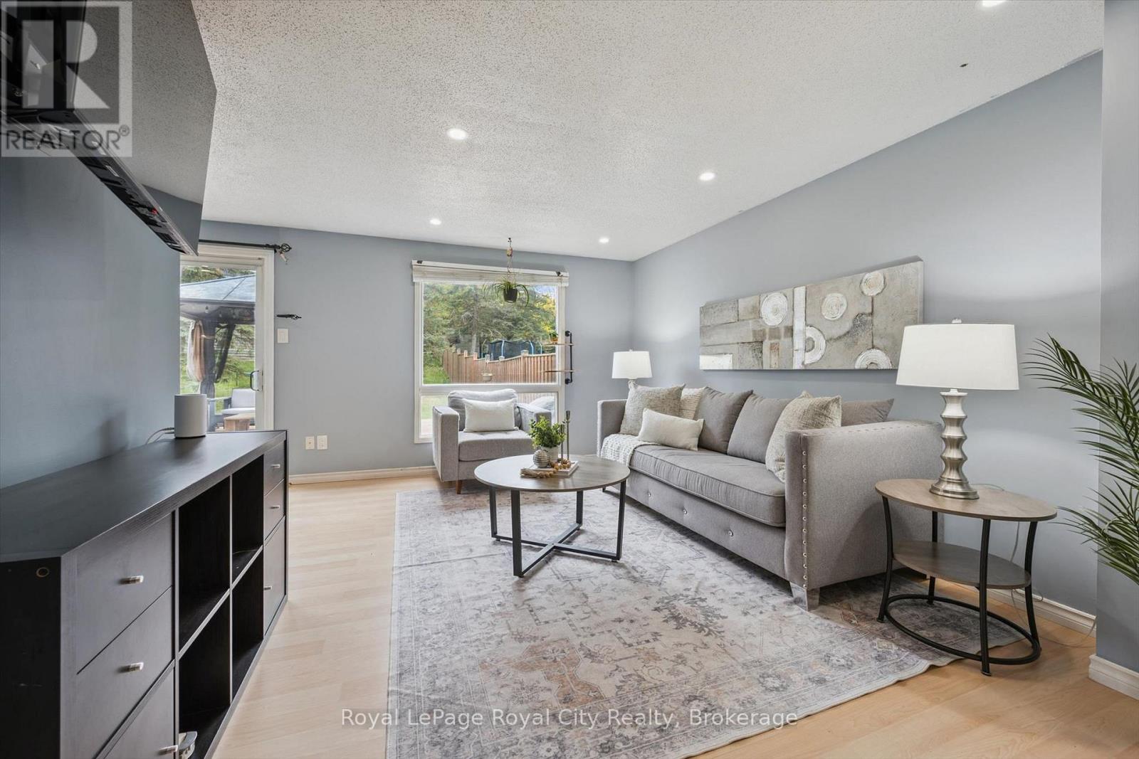 41 Grandridge Crescent — photo 11