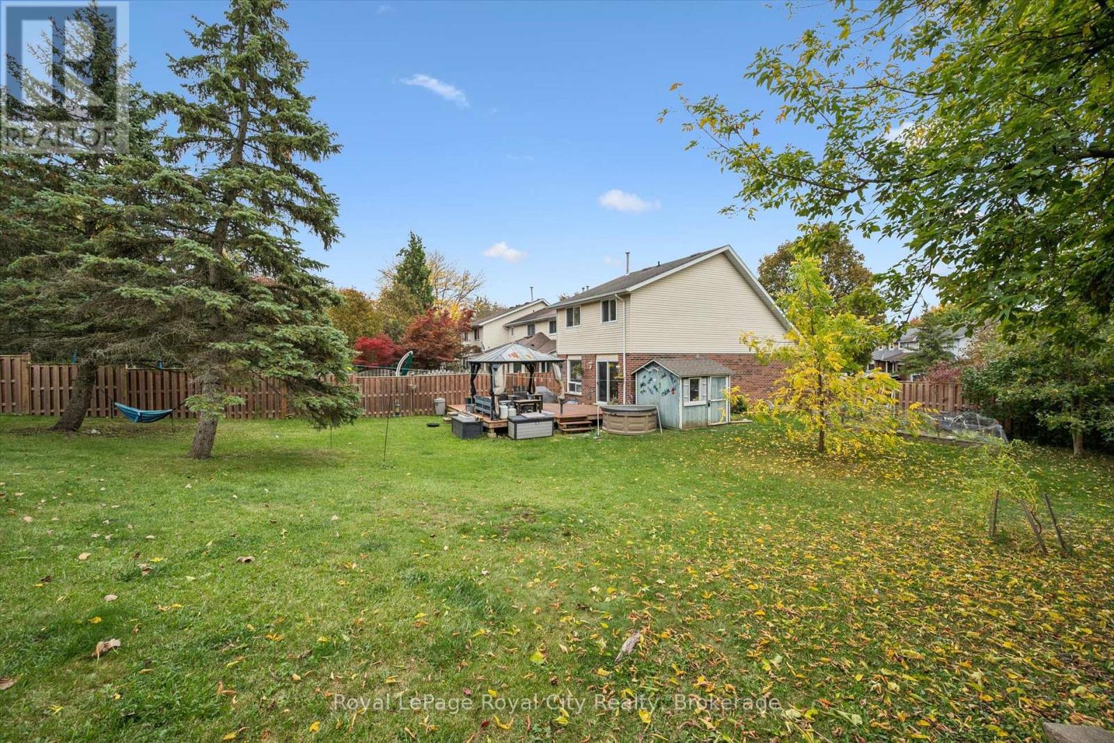 41 Grandridge Crescent — photo 31
