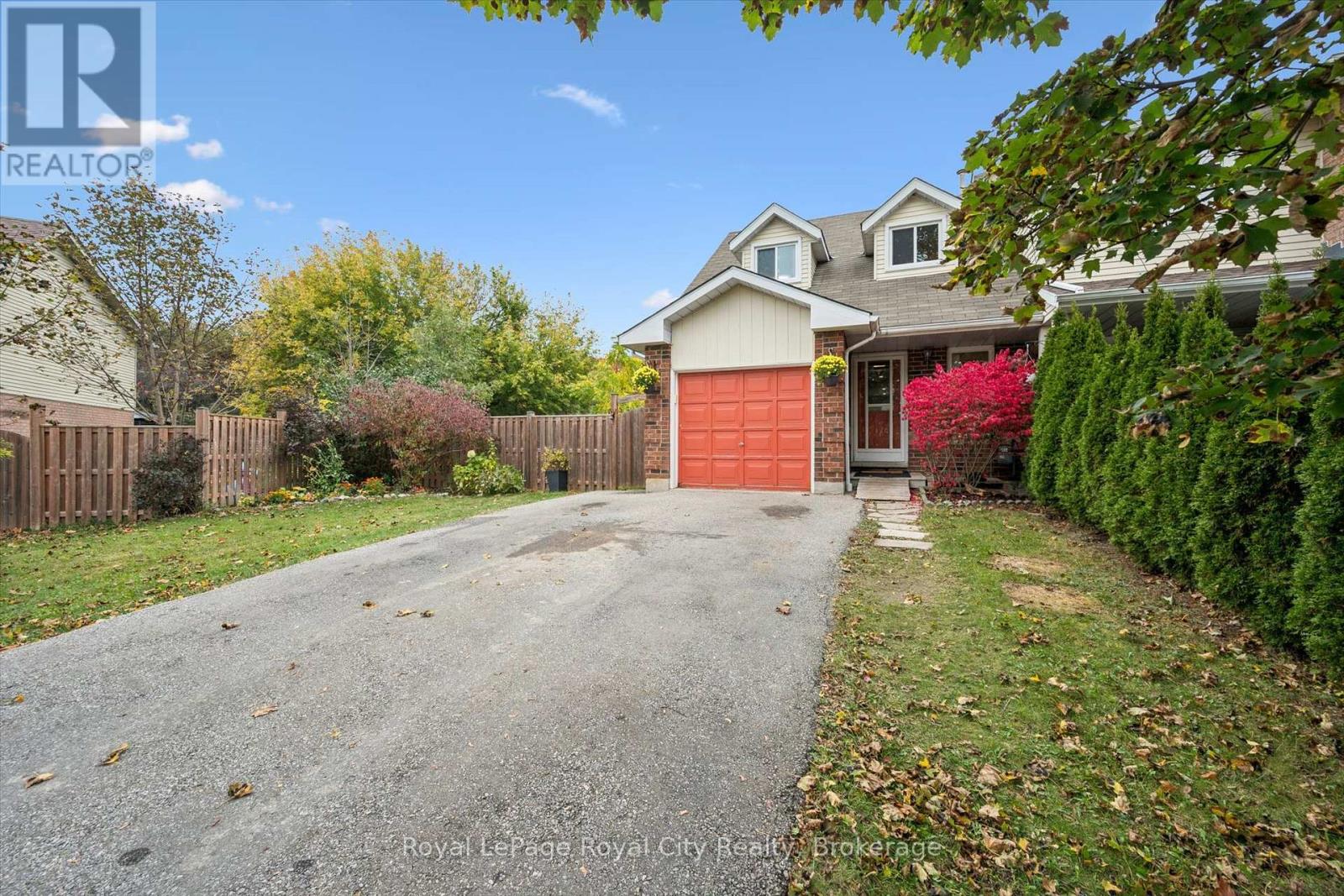 41 GRANDRIDGE CRESCENT - 4