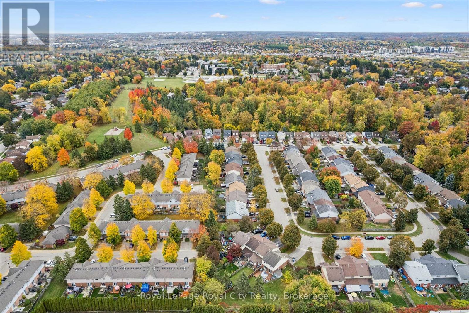 41 GRANDRIDGE CRESCENT - 43