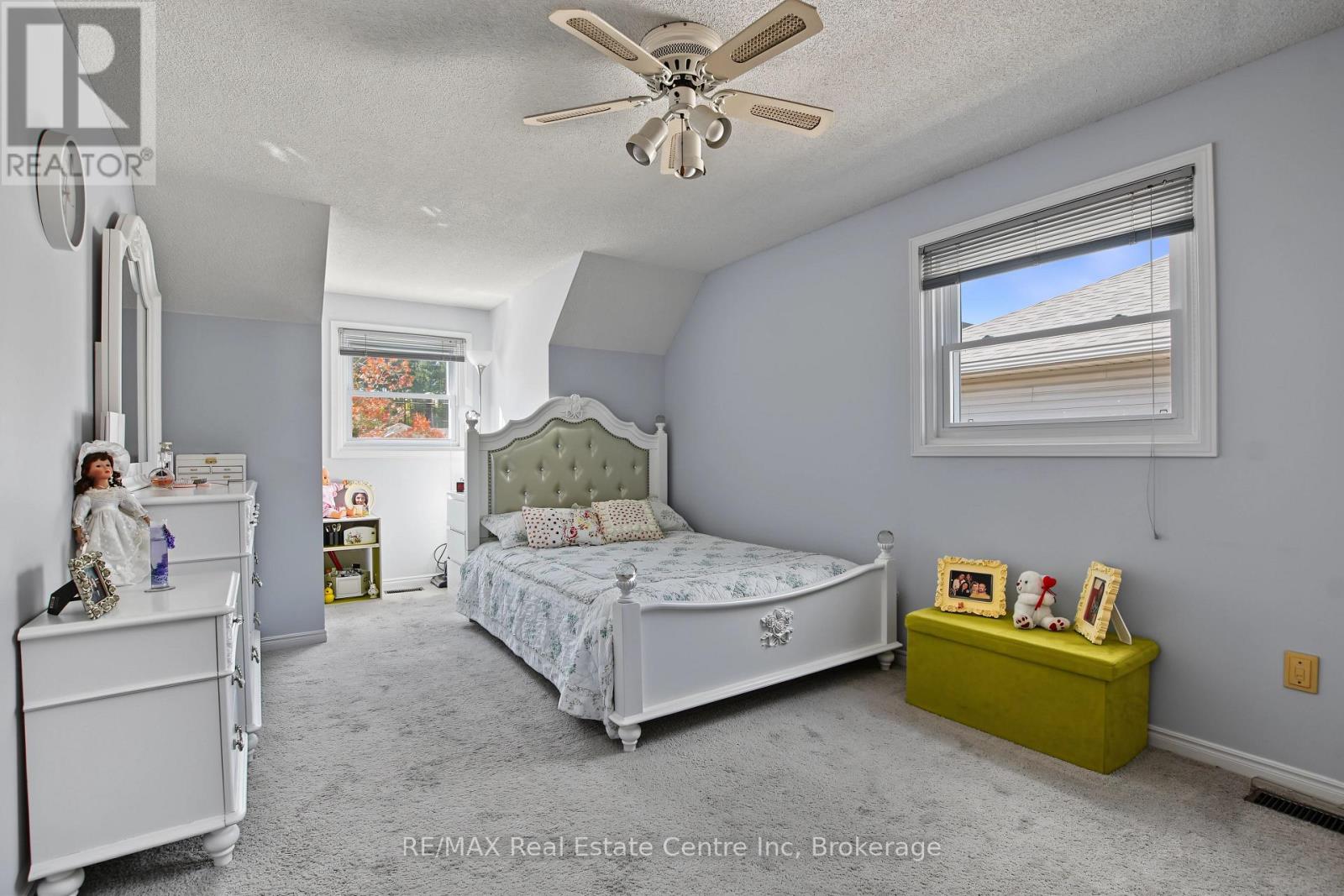 210 Elmira Road South — photo 15