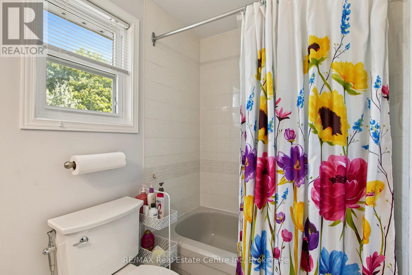 210 Elmira Road South — photo 19