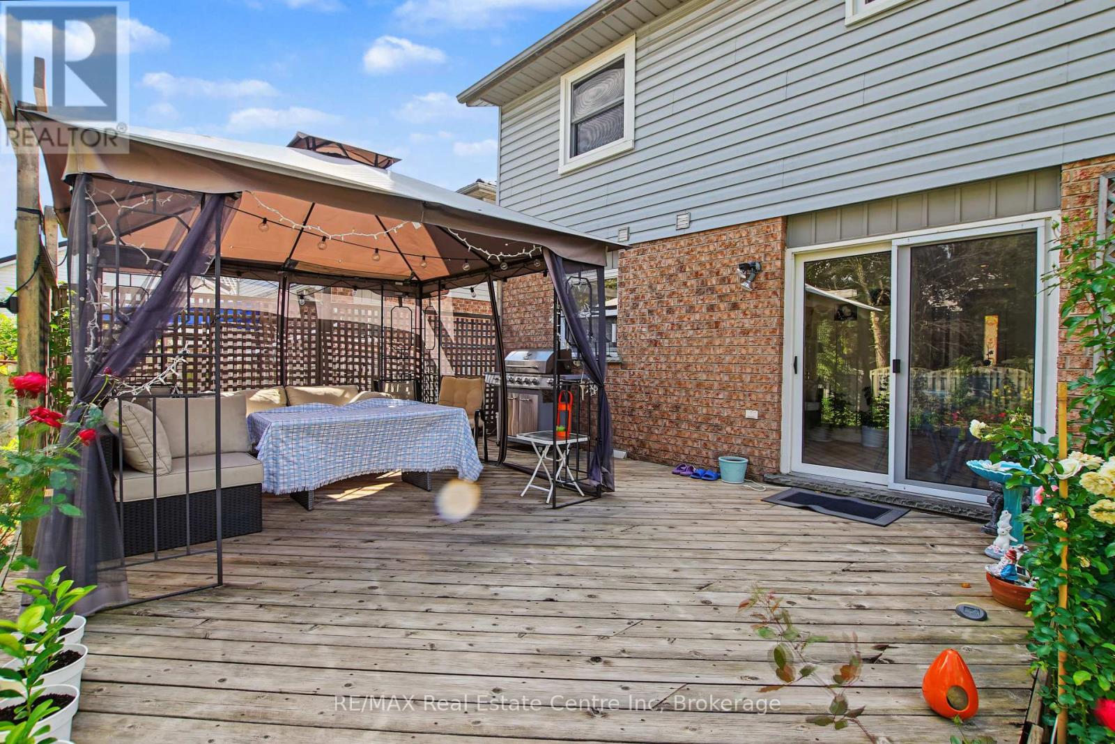 210 Elmira Road South — photo 24