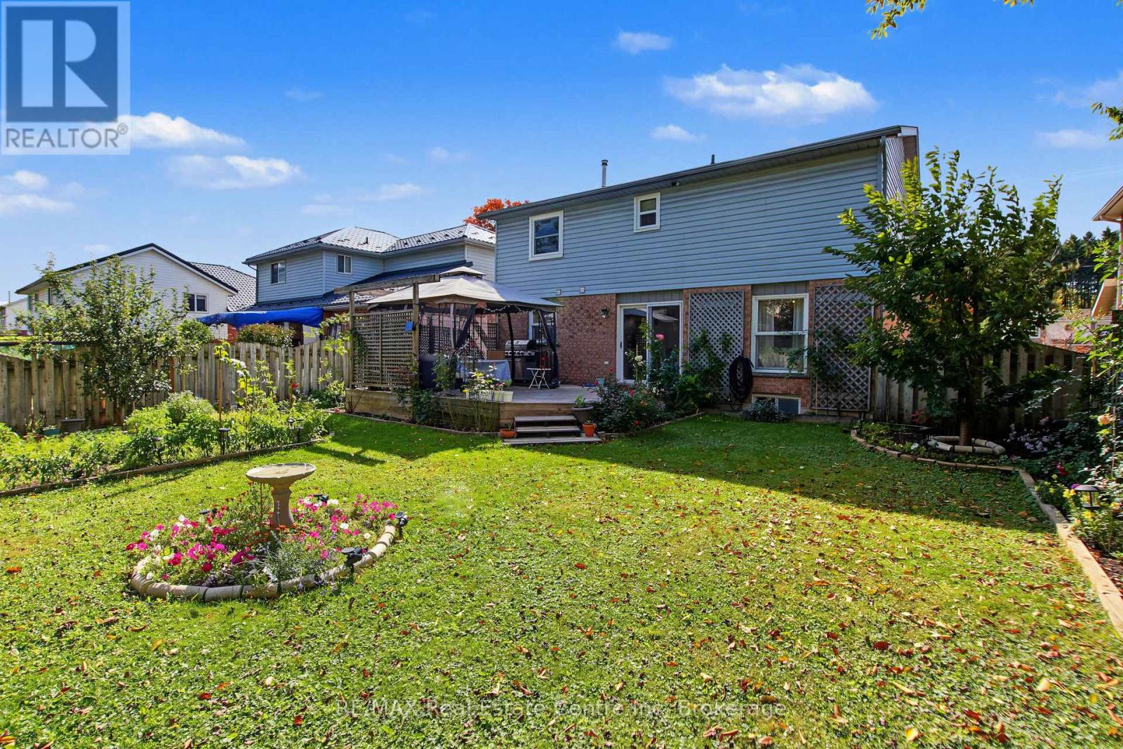210 Elmira Road South — photo 26