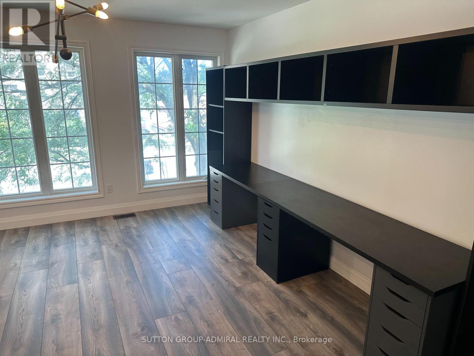 757 Sheppard--Main Avenue West — photo 17