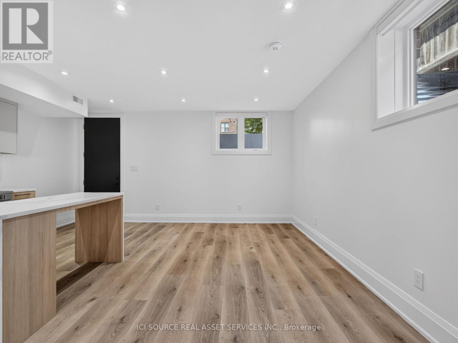 28 Norcross Road — photo 10