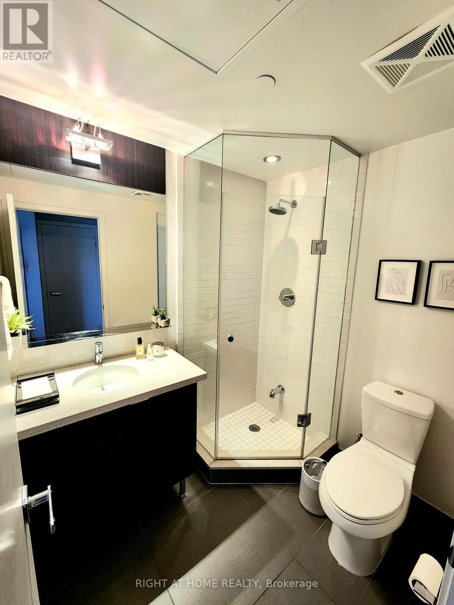 21 Widmer Street — photo 15