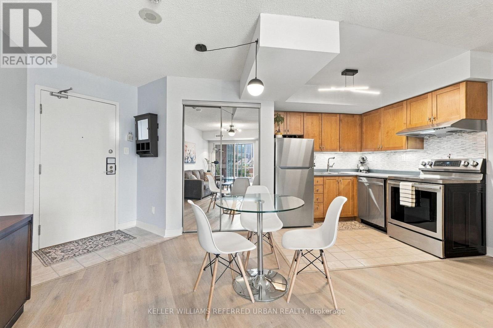 1102- 650 Queens Quay West, Toronto, ON photo 3
