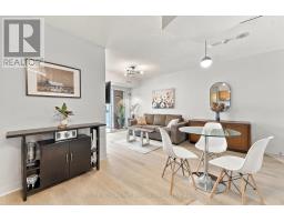 1102 - 650 Queens Quay W, Toronto, ON M5V2Y7 Photo 8