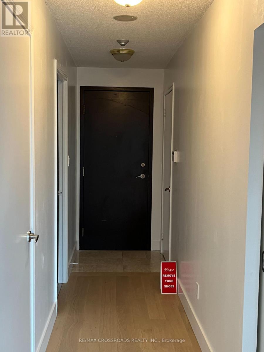 410 Queens Quay West — photo 4