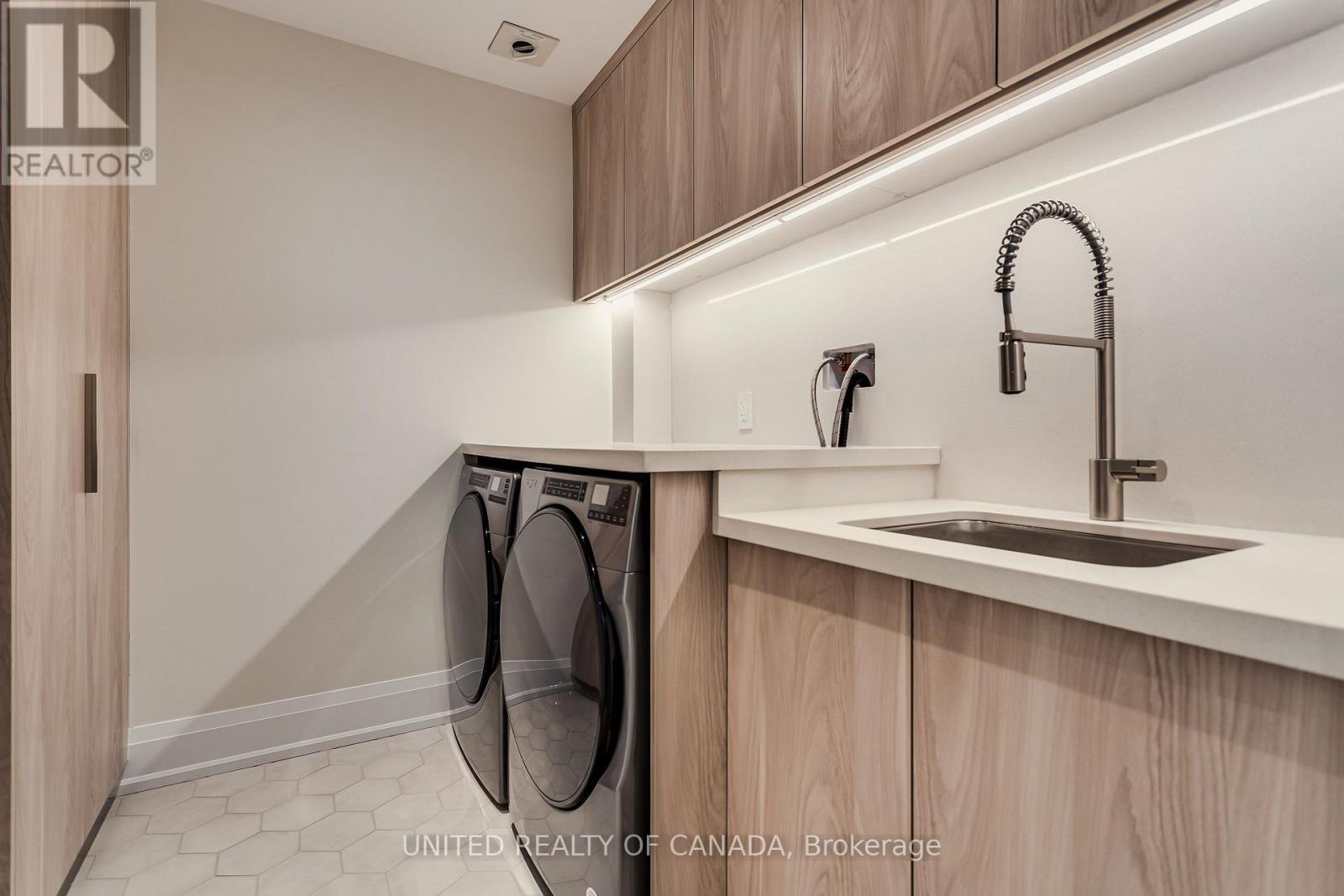 1177 Avenue Road — photo 11
