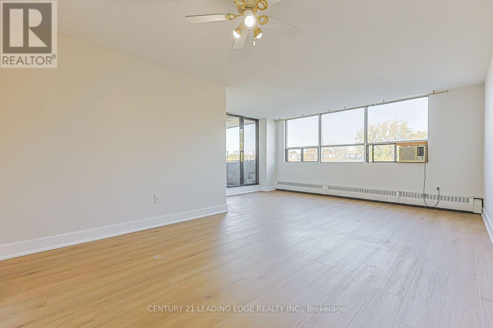 301- 25 Sunrise Avenue, Toronto, ON photo 10