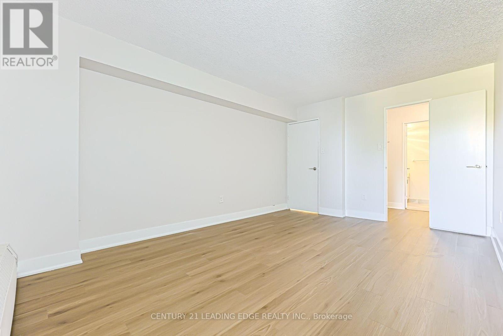 301- 25 Sunrise Avenue, Toronto, ON photo 17