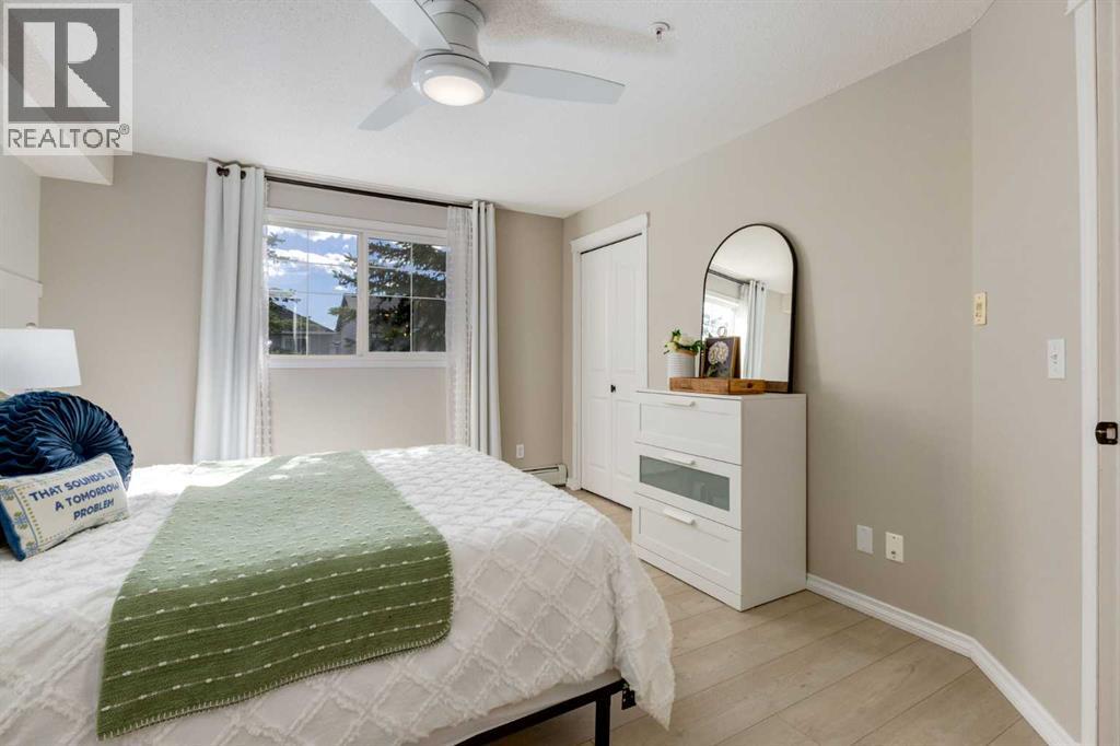 4226, 10 Prestwick Bay SE - photo 15