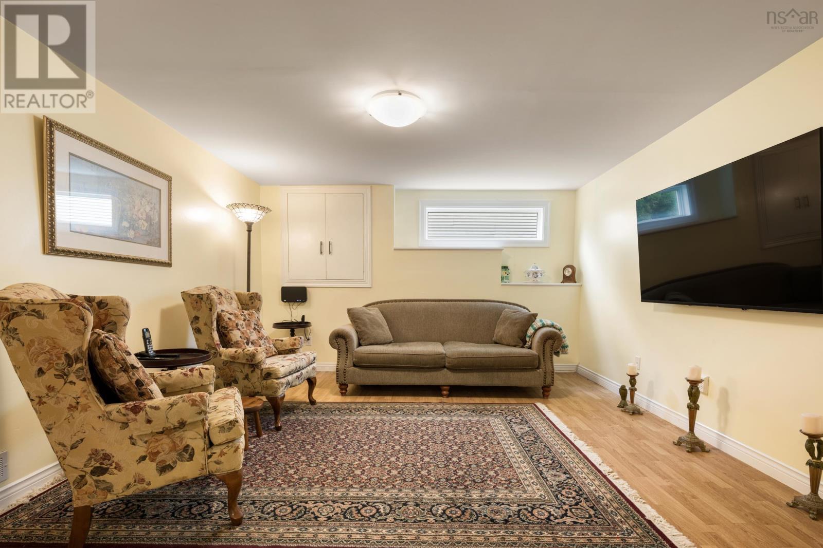 5 Clipper Court - 30