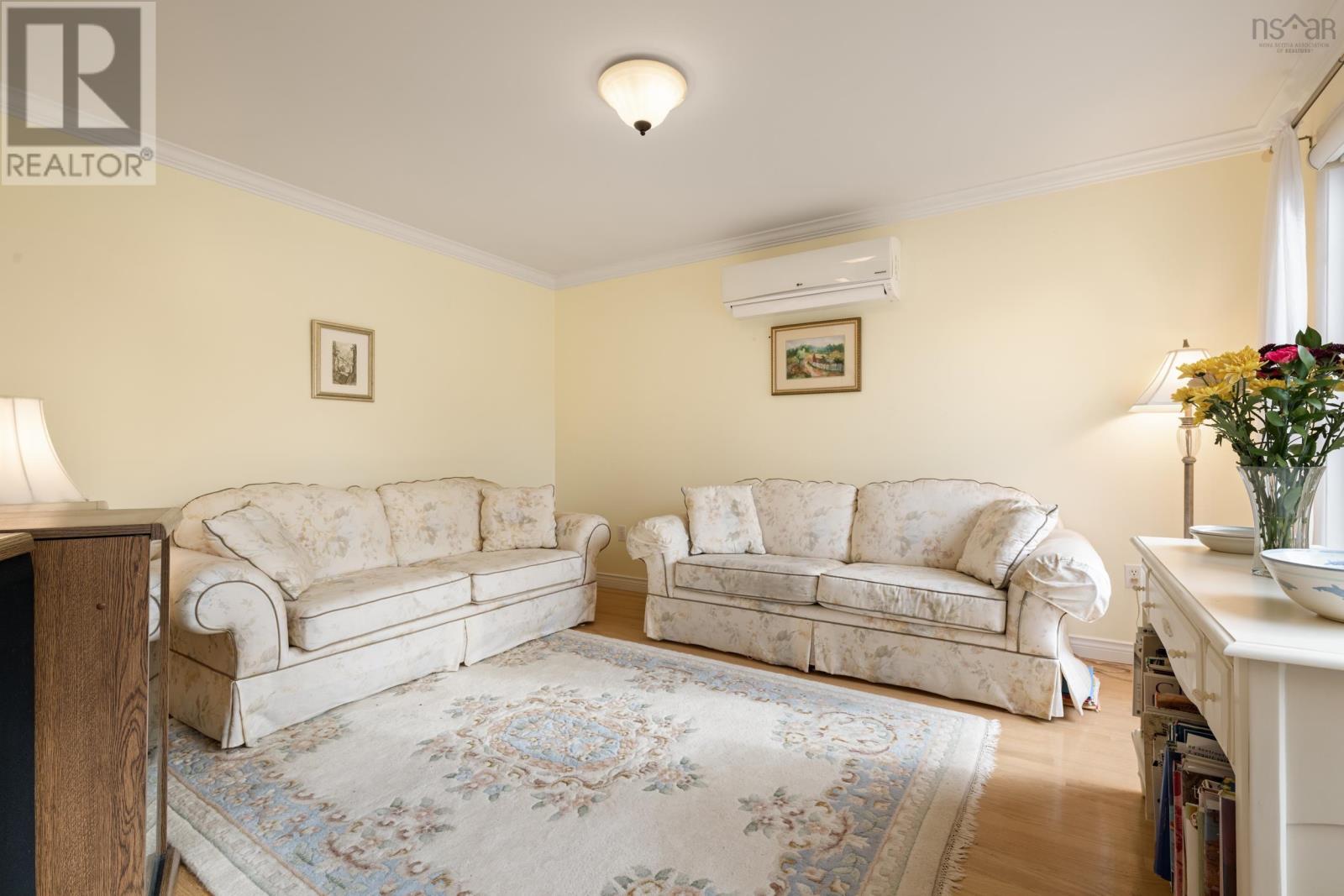 5 Clipper Court - 6
