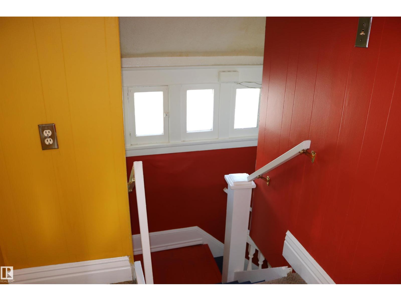 11624 82 Street NW, photo 27