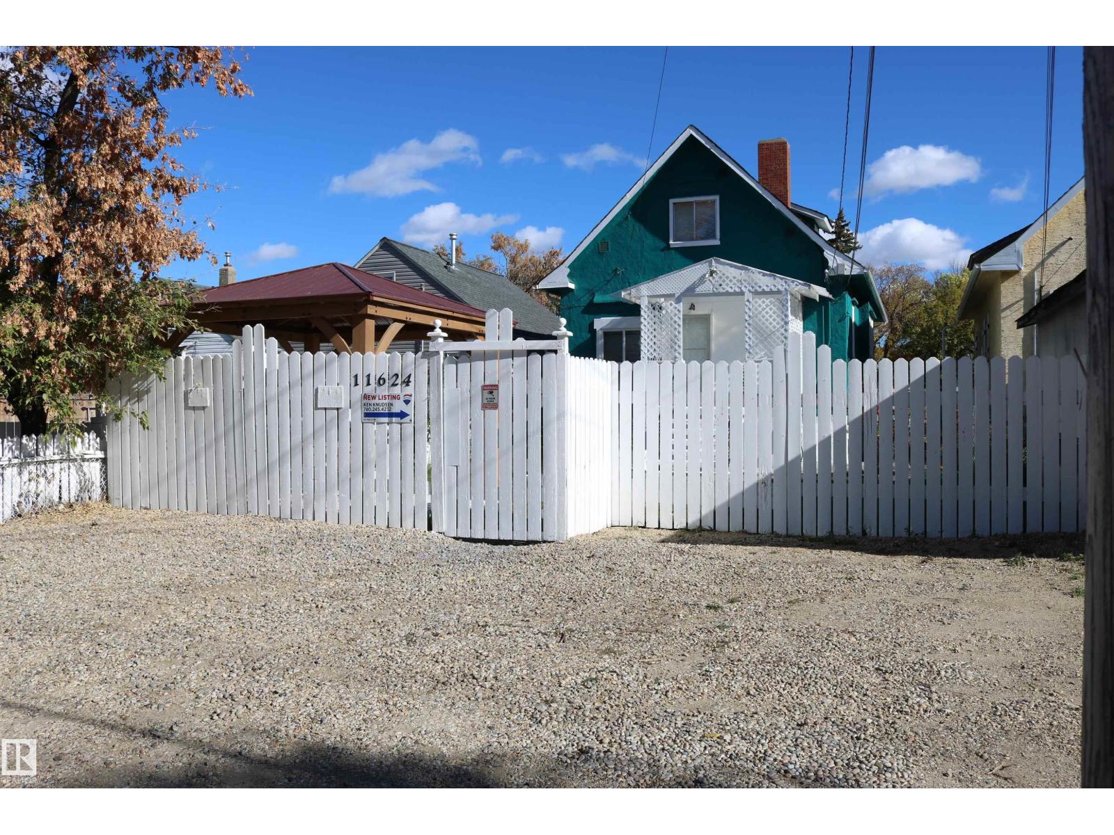 11624 82 Street NW, photo 31