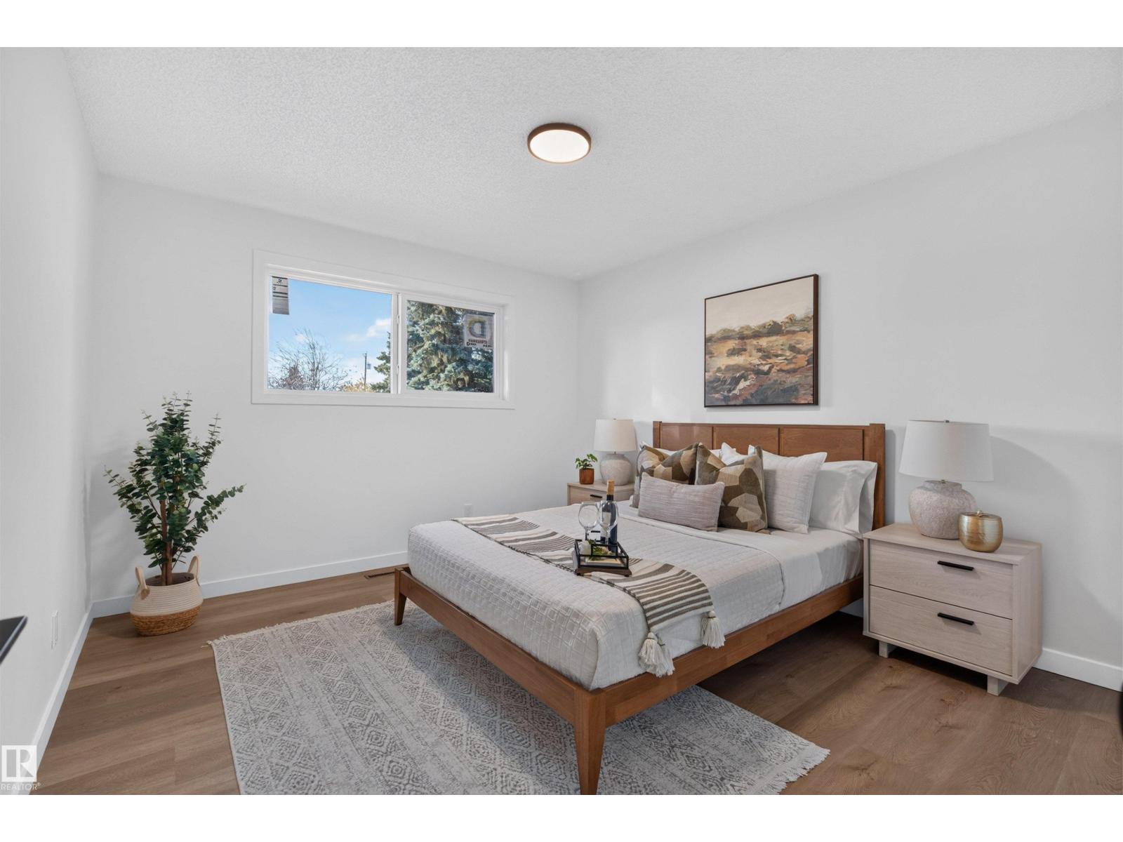 8507 52 ST NW - 17