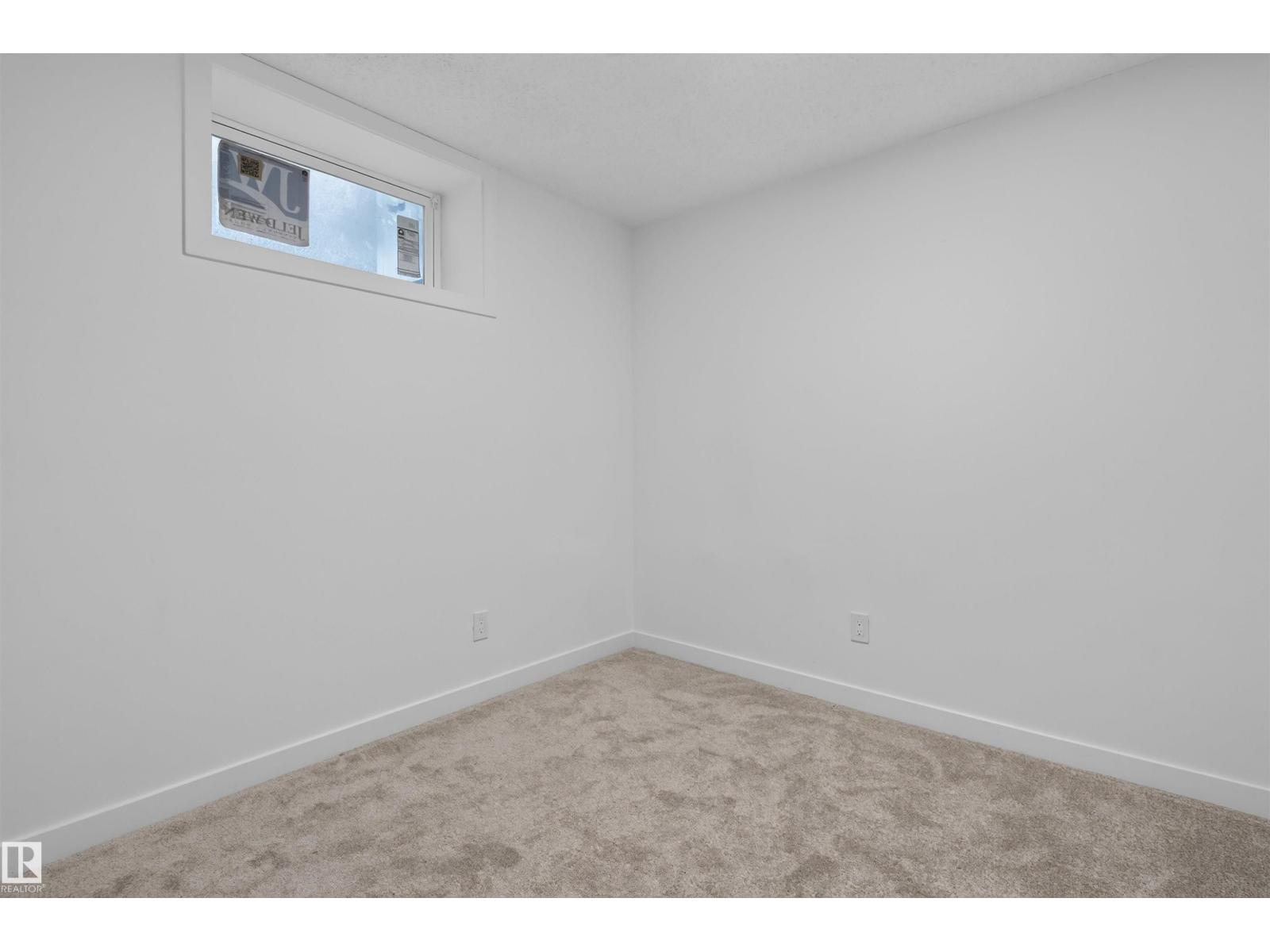 8507 52 ST NW - 30